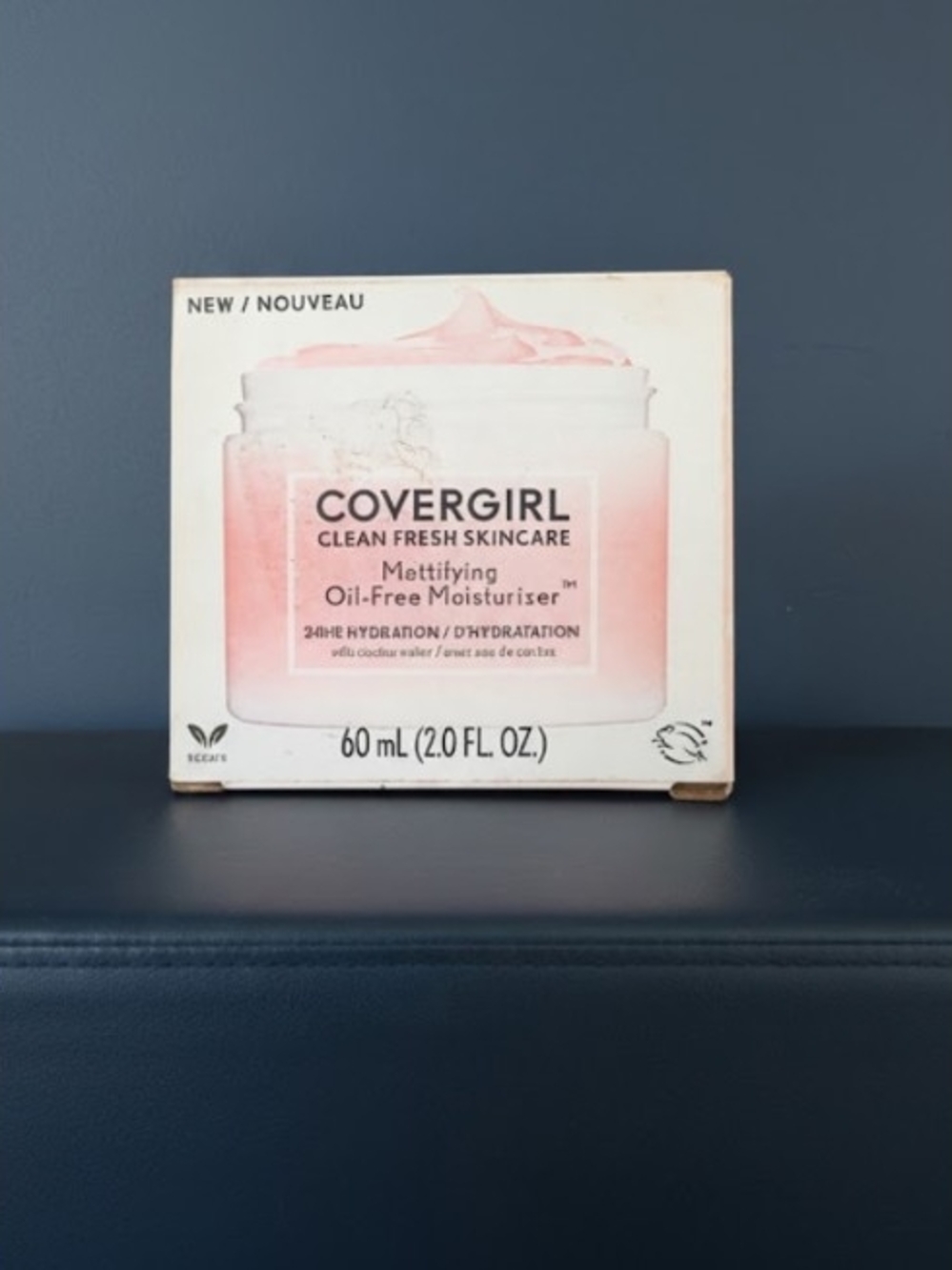 COVERGIRL Clean Fresh Skincare Mattifying Oil-Free Moisturizer